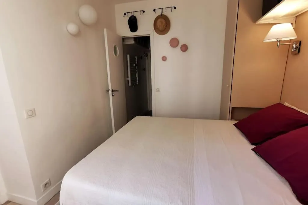 Apartment Place Des Vosges, 1 4 P *
